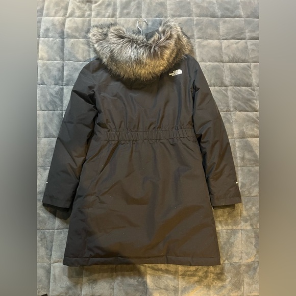 🥶The North Face Women's Black 550 Parka with Fur Hood - Picture 5 of 7